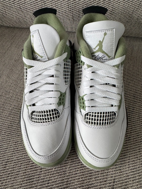 Jordan Shoes - Jordan 4 Retro Seafoam (Women's)